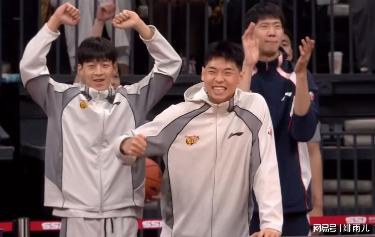 最新消息！CBA暴力双能卫坑惨杜锋，朱芳雨有望捡漏“得分机器”