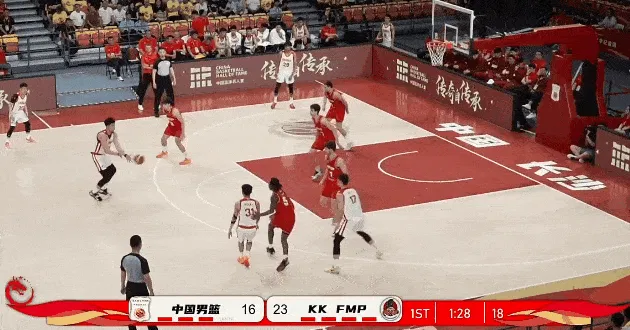 开云-焦泊乔接球三分投进连拿7分，中国男篮追至19-23仅落后4分